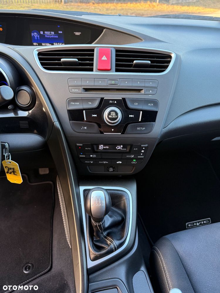 Honda Civic 1.8 Lifestyle - 28