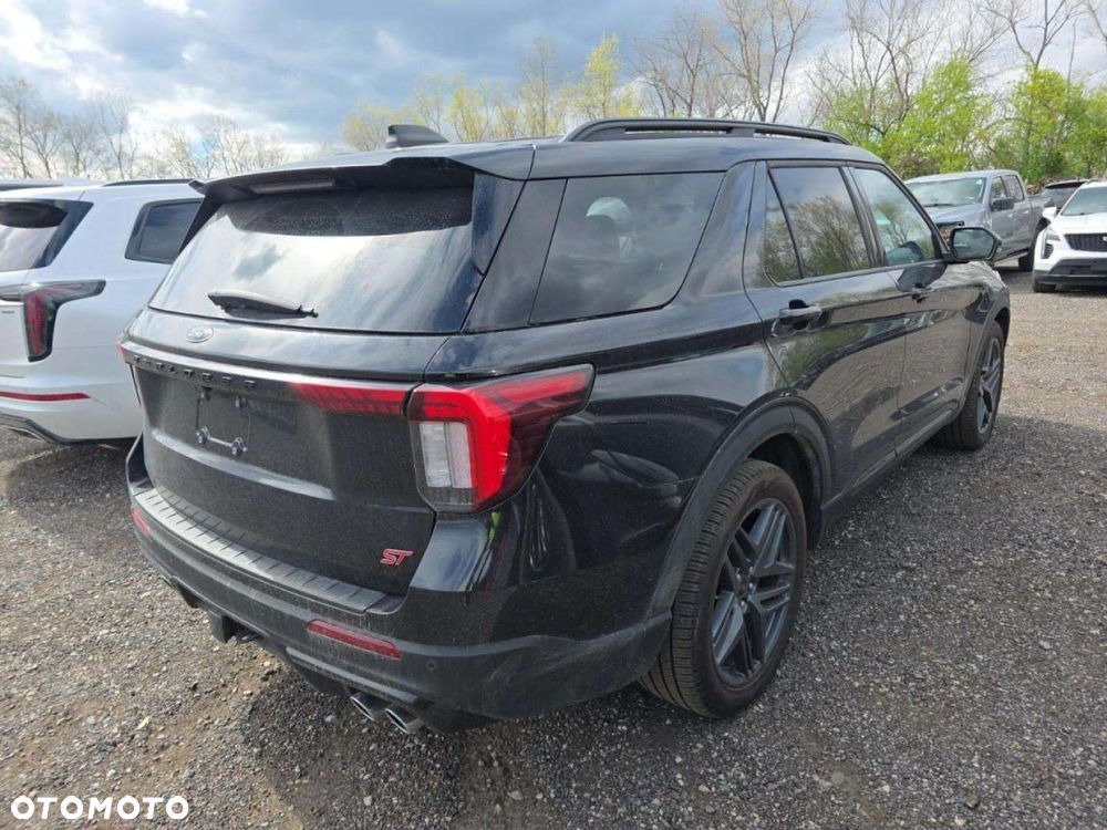 Ford Explorer - 4