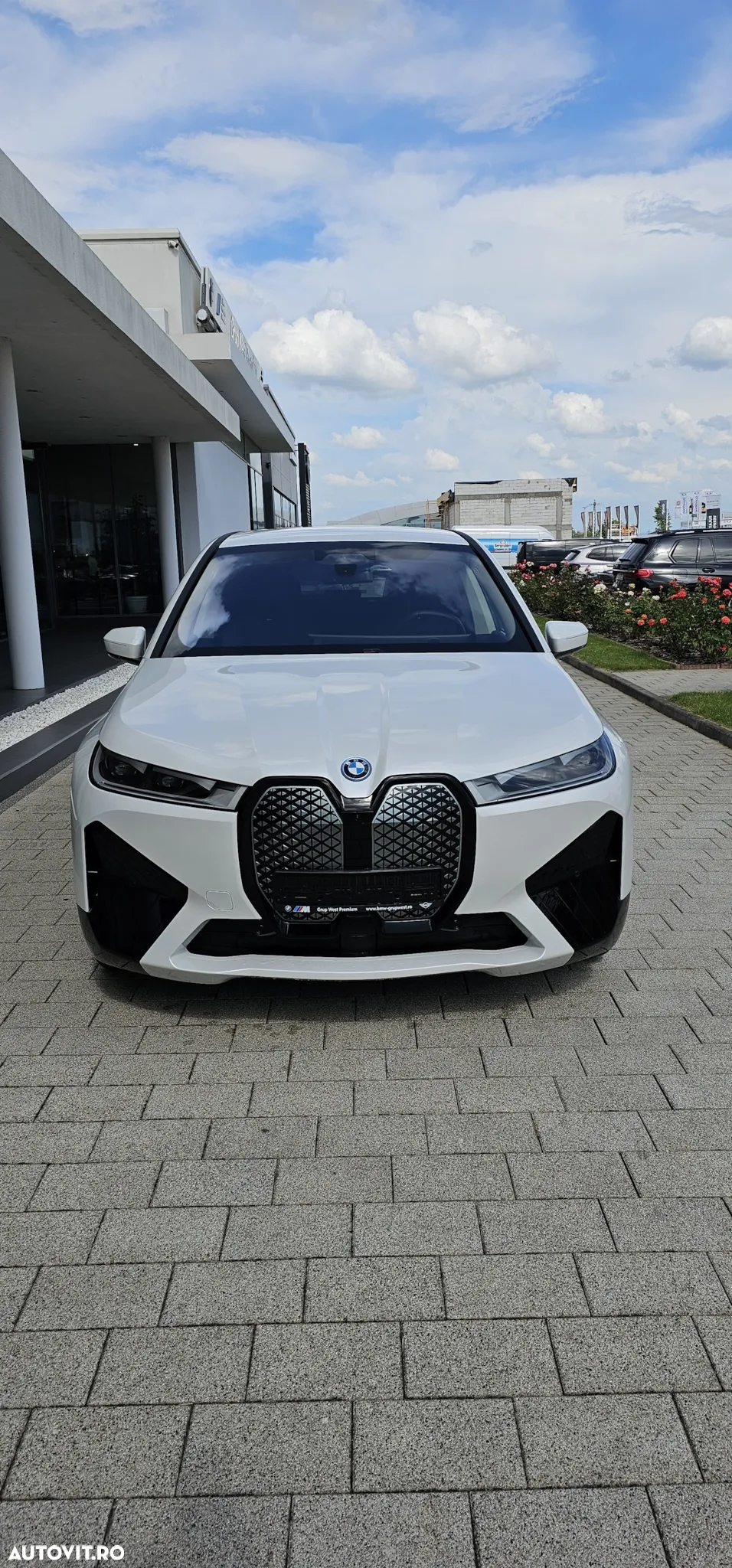 BMW iX xDrive50 - 4