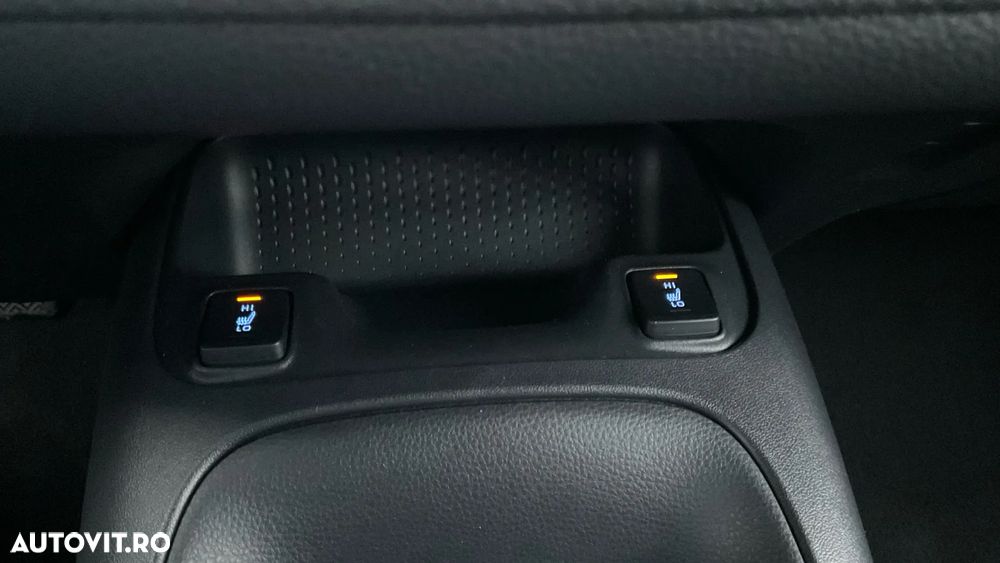 Toyota Corolla Sedan 1.8 HSD Dynamic - 20