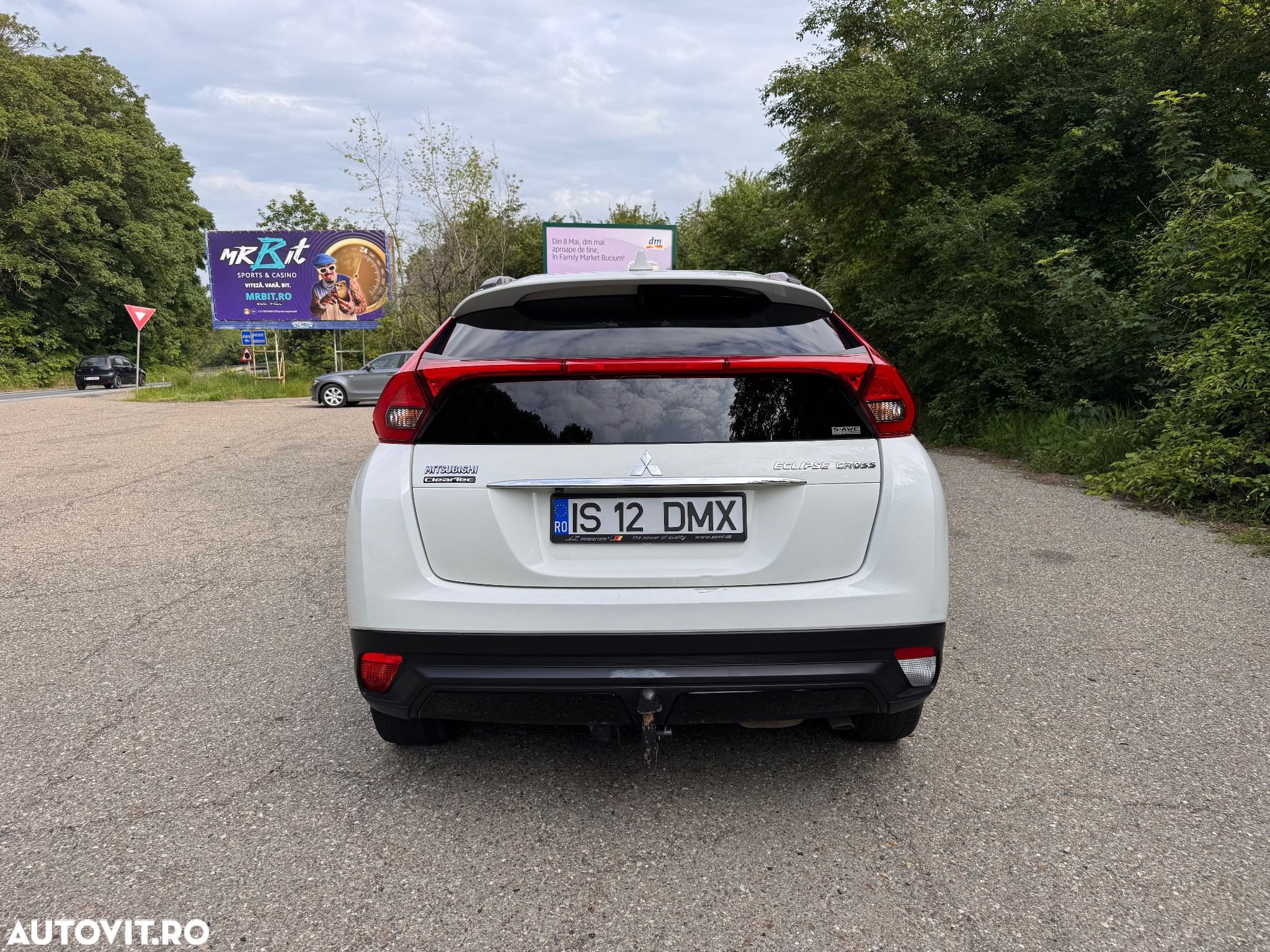 Mitsubishi Eclipse-Cross - 4
