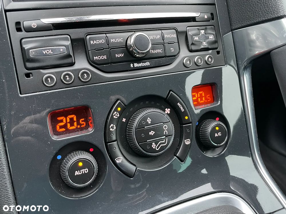 Peugeot 3008 HDi FAP 150 Platinum - 28