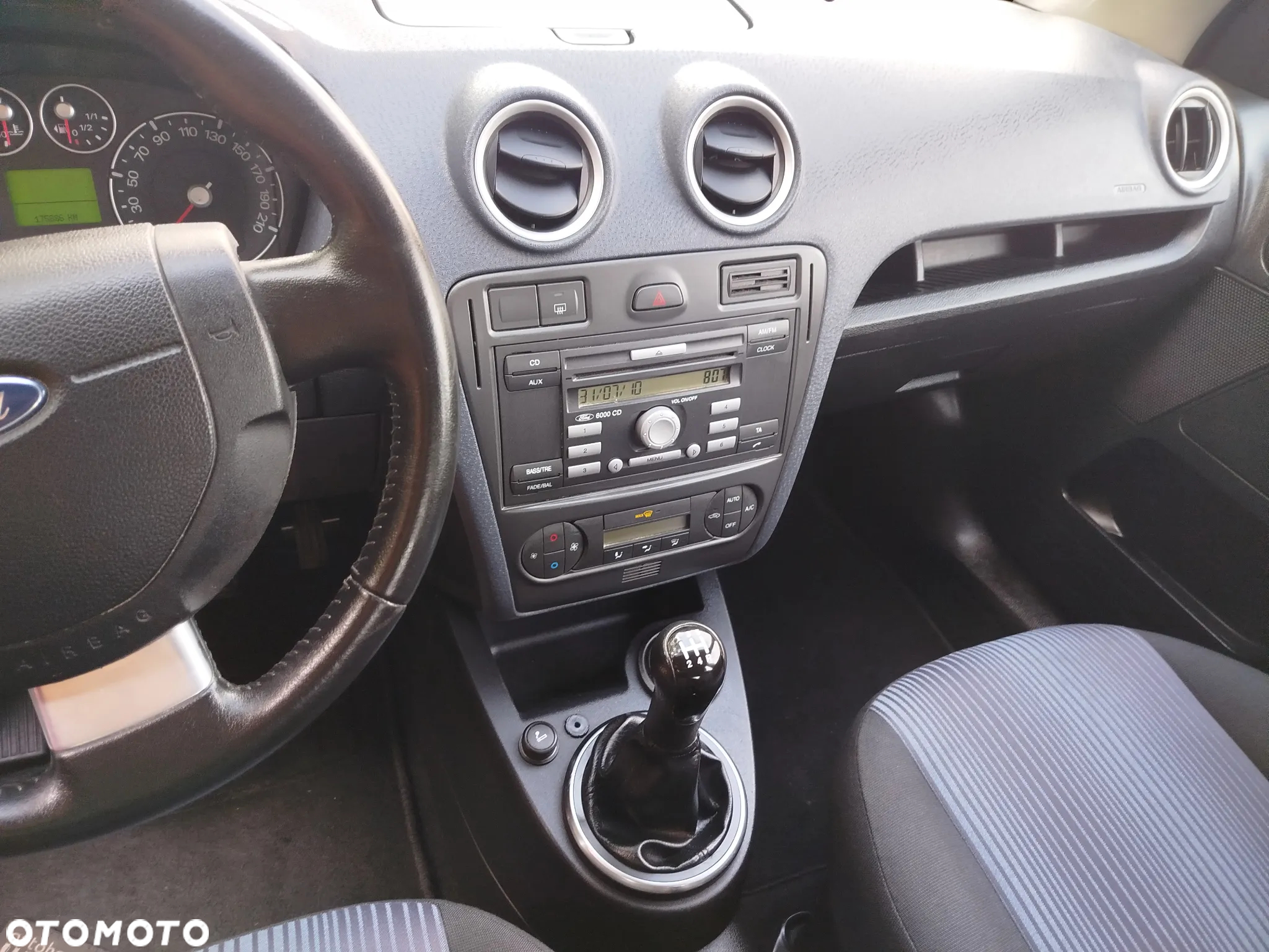Ford Fusion 1.6 Elegance - 21