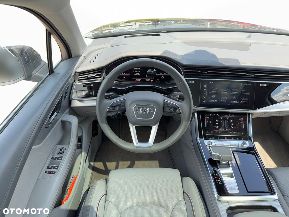 Audi Q7 - 36