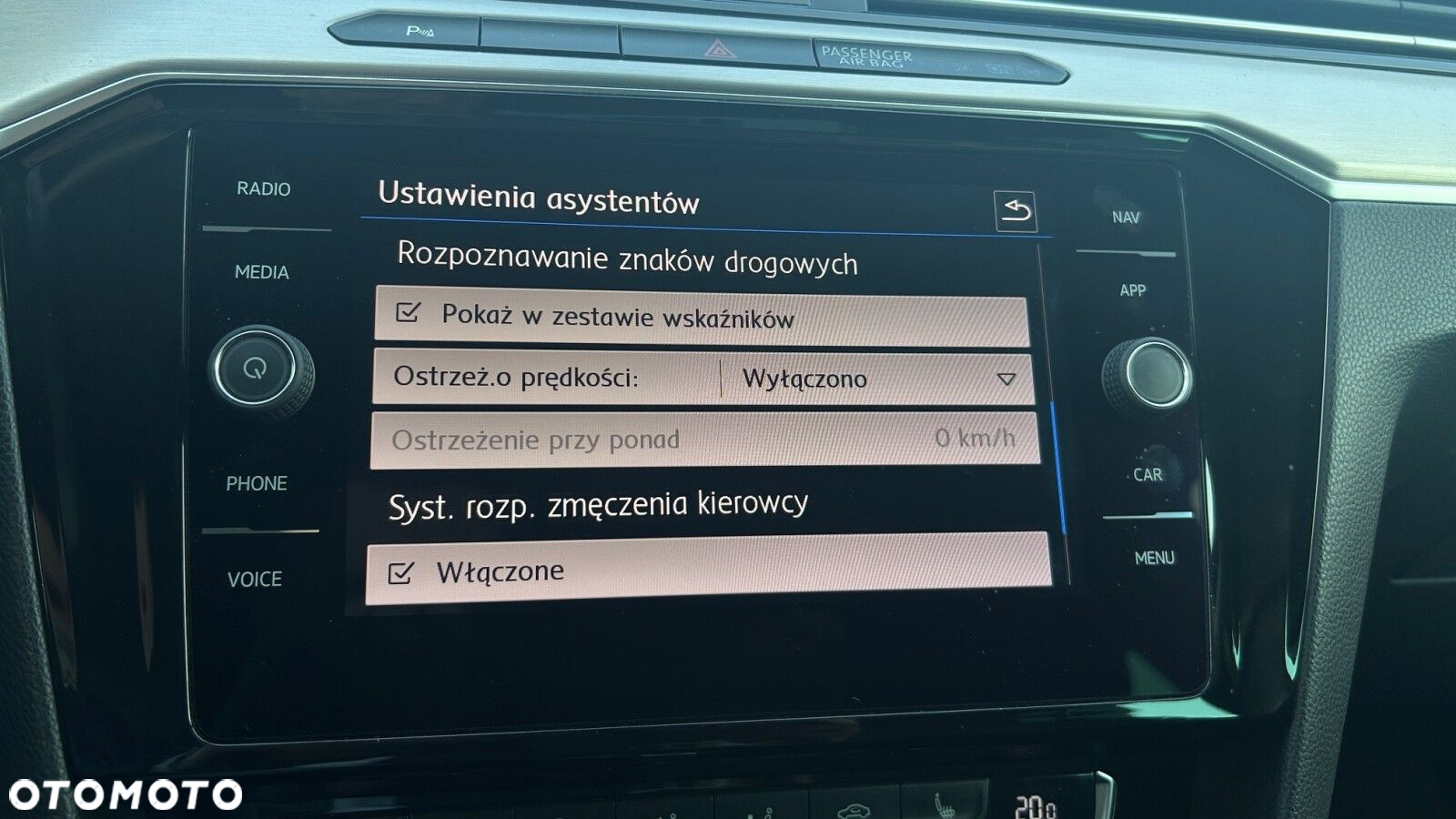 Volkswagen Passat 2.0 TDI BMT Highline DSG7 - 28