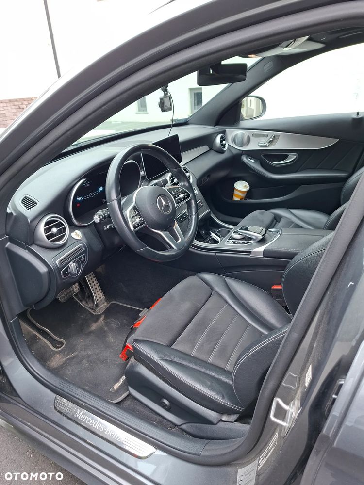 Mercedes-Benz Klasa C 200 4MATIC 9G-TRONIC - 2