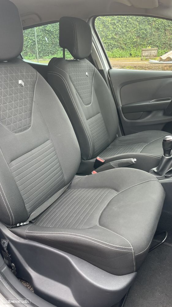 Renault Clio 1.5 dCi Limited - 23