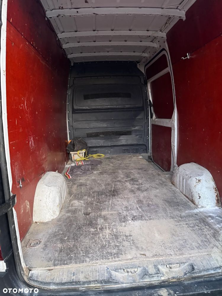 Mercedes-Benz Sprinter - 16