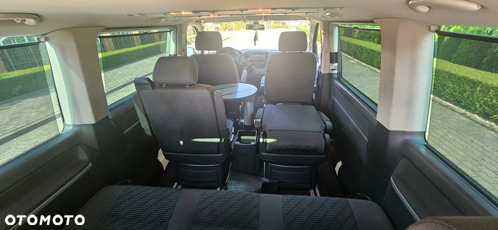 Volkswagen Multivan - 21