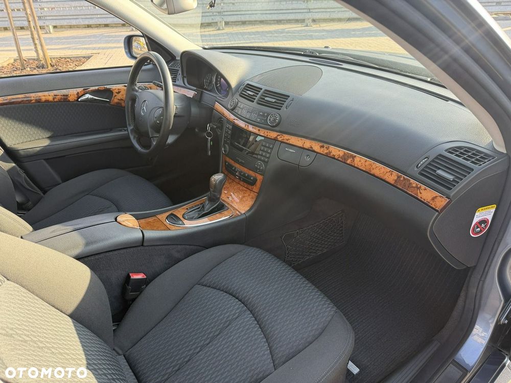 Mercedes-Benz Klasa E 200 Kompressor Automatik Elegance - 13