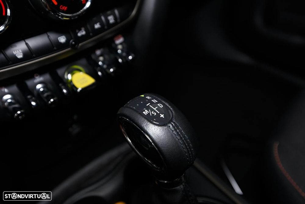 MINI Countryman Cooper SE ALL4 Auto - 16