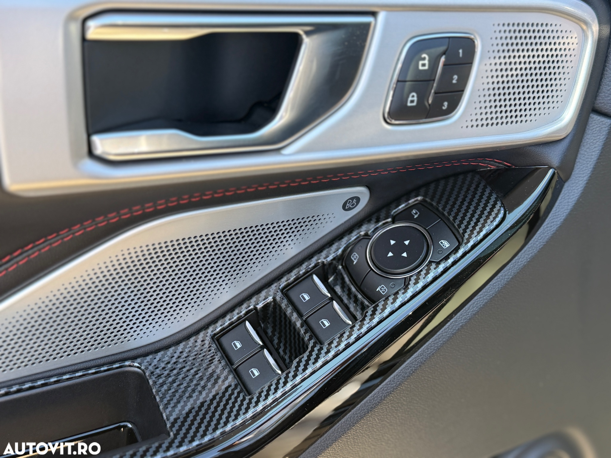 Ford Explorer 3.0 PHEV ST-Line - 21