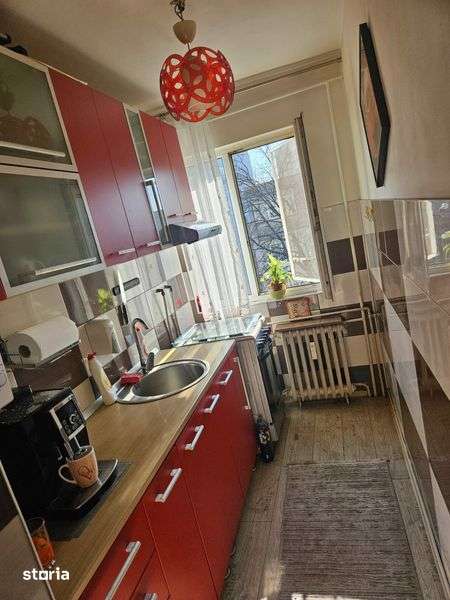 vand apartament 2 camere — fotografia 1