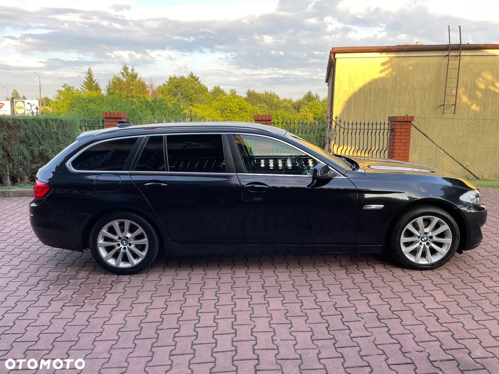 BMW Seria 5 520d Touring Luxury Line - 8