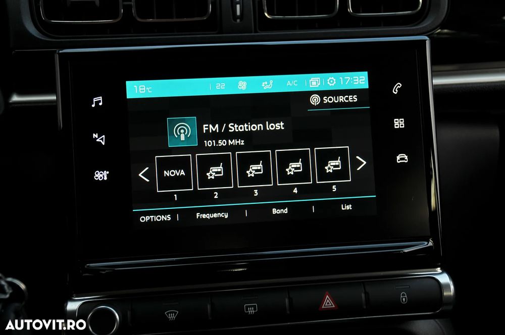 Citroën C3 1.2 PureTech S&S EAT Shine - 24