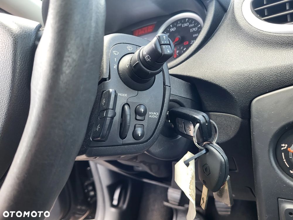 Renault Clio - 12