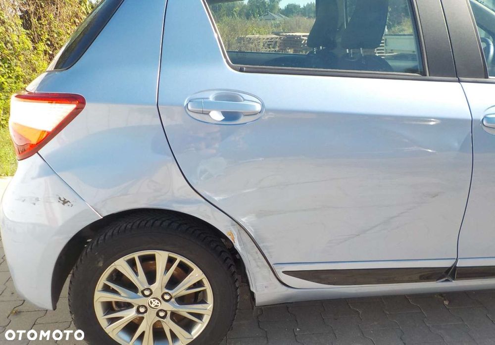 Toyota Yaris - 16