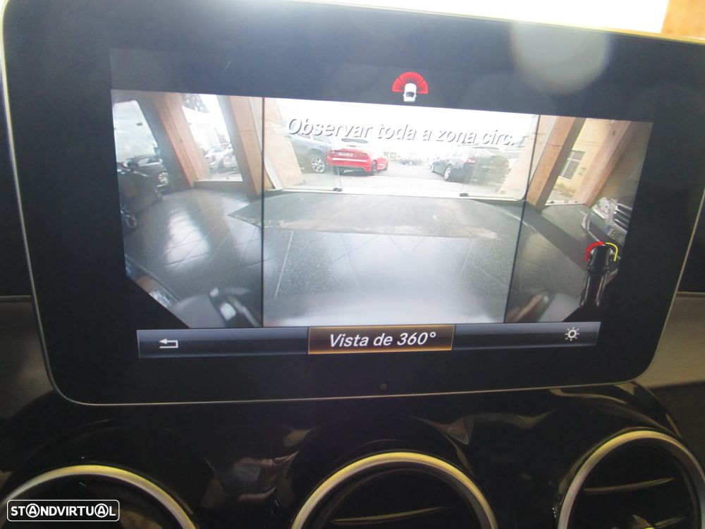 Mercedes-Benz C 350 e T 7G-TRONIC AMG Line - 32