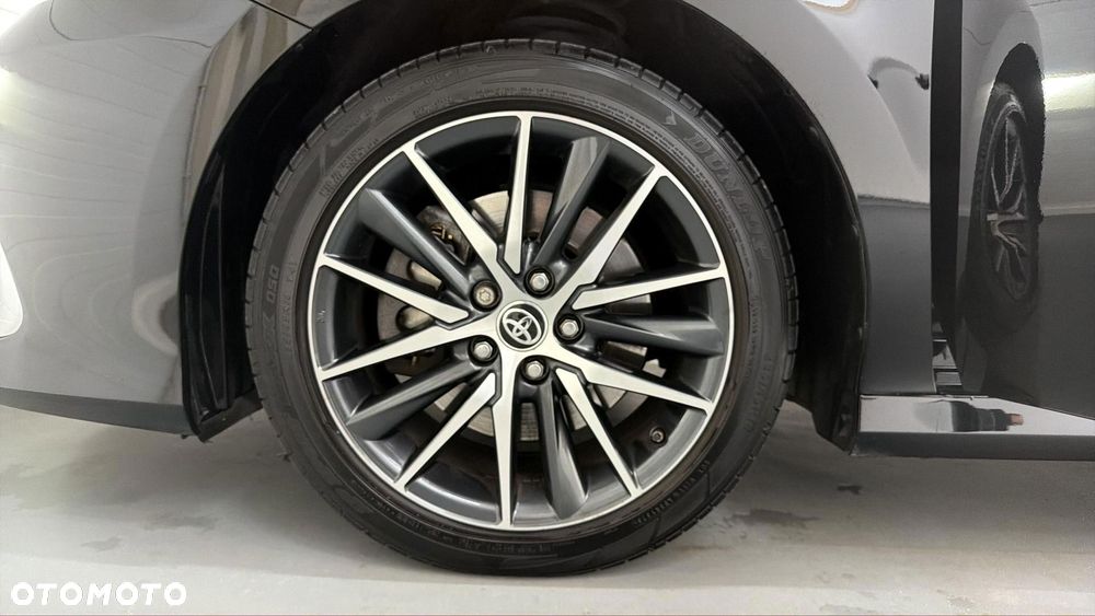 Toyota Camry 2.5 Hybrid Executive CVT - 19