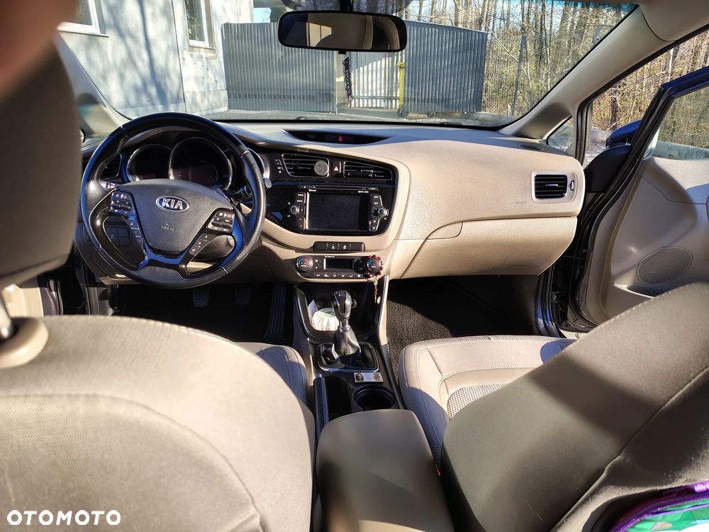 Kia Ceed 1.6 GDI Business Line - 9