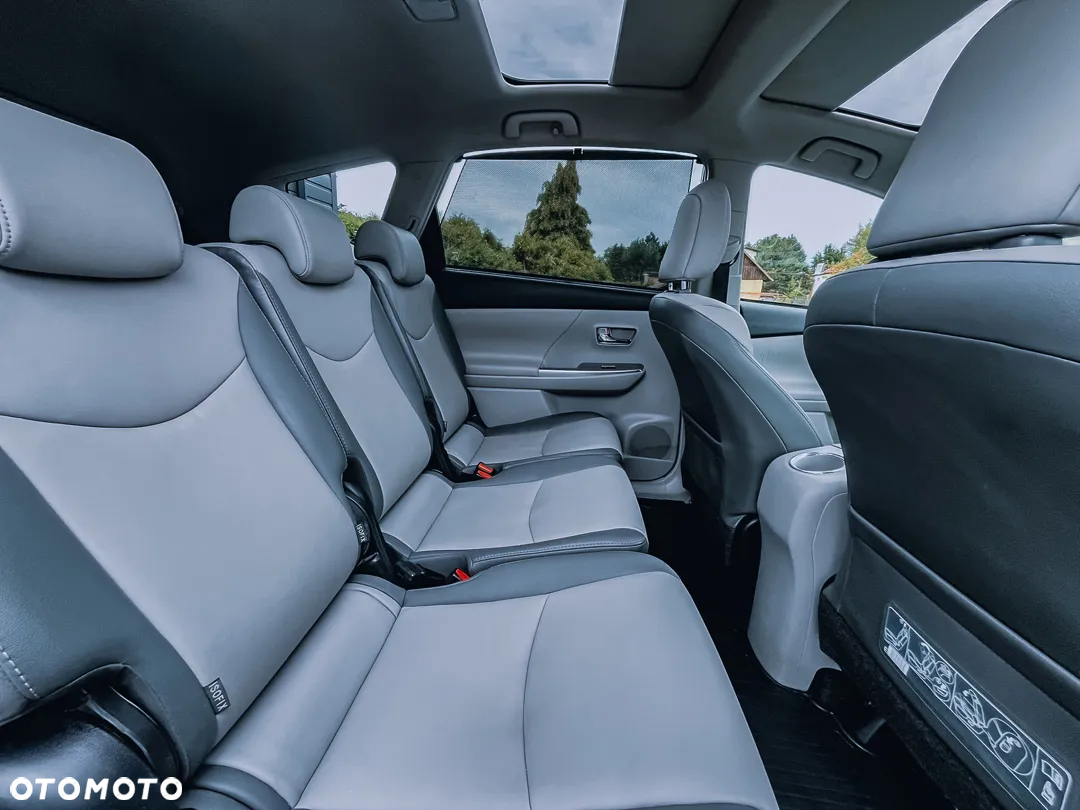 Toyota Prius+ Hybrid 135 Prestige - 29