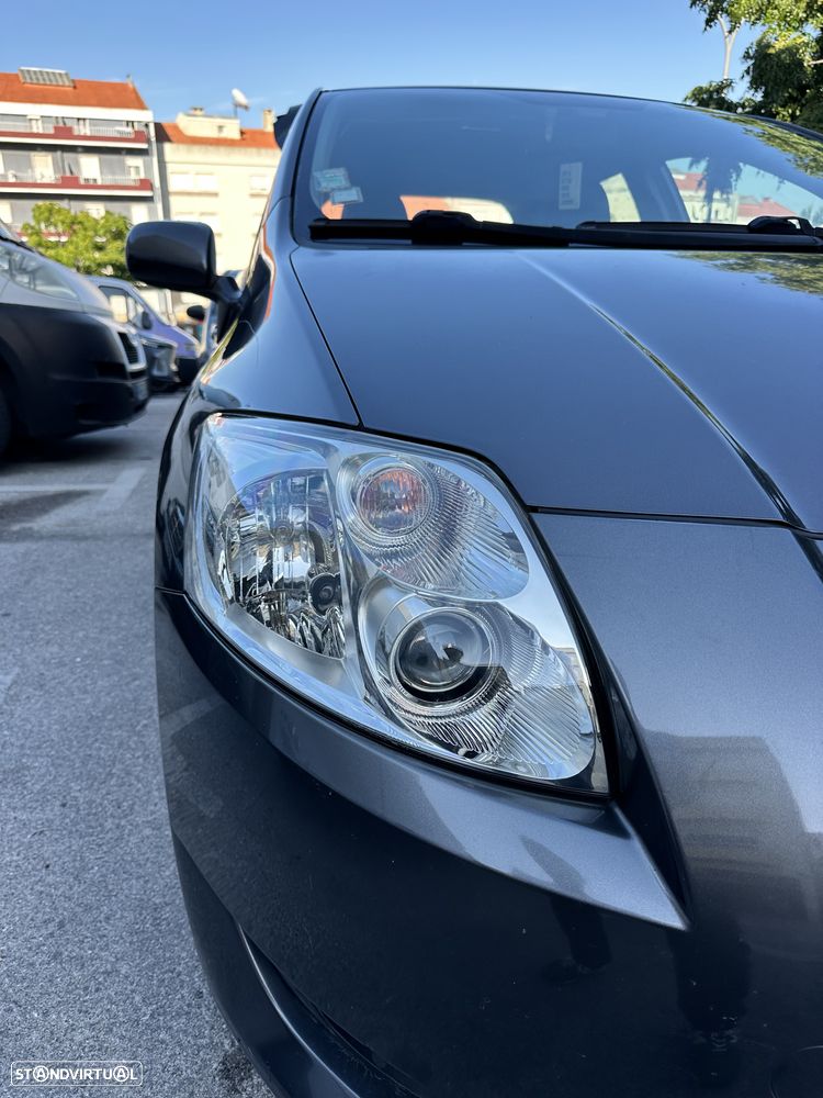 Toyota Auris 1.4 VVT-i Luna - 5