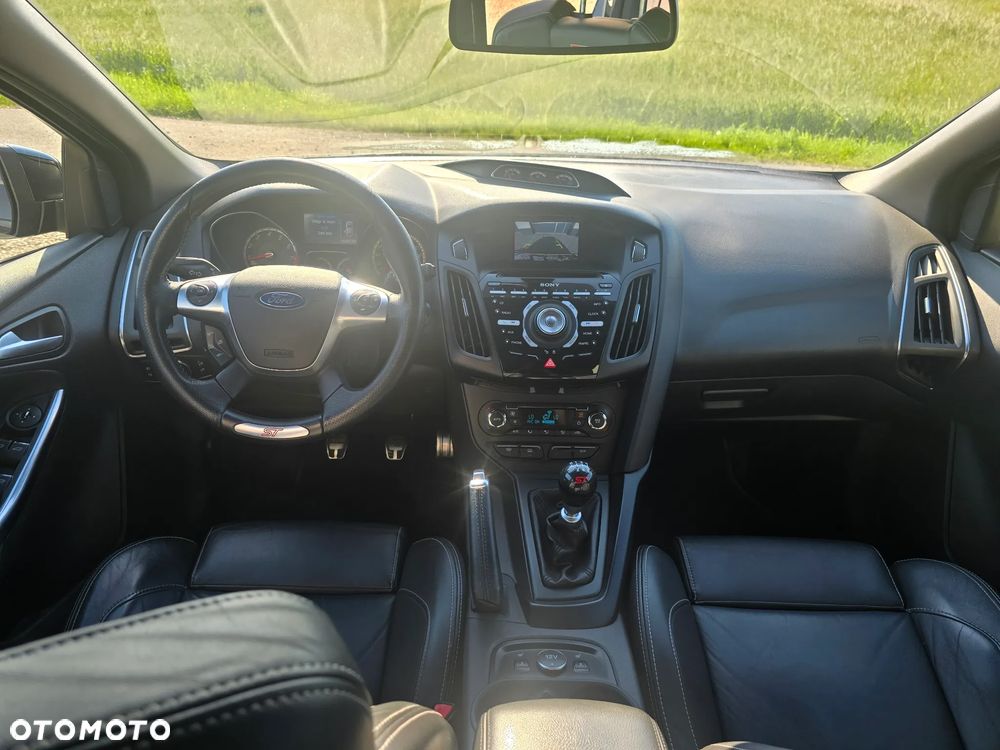 Ford Focus - 20
