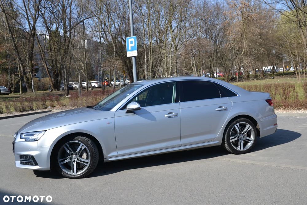 Audi A4 Limousine - 3