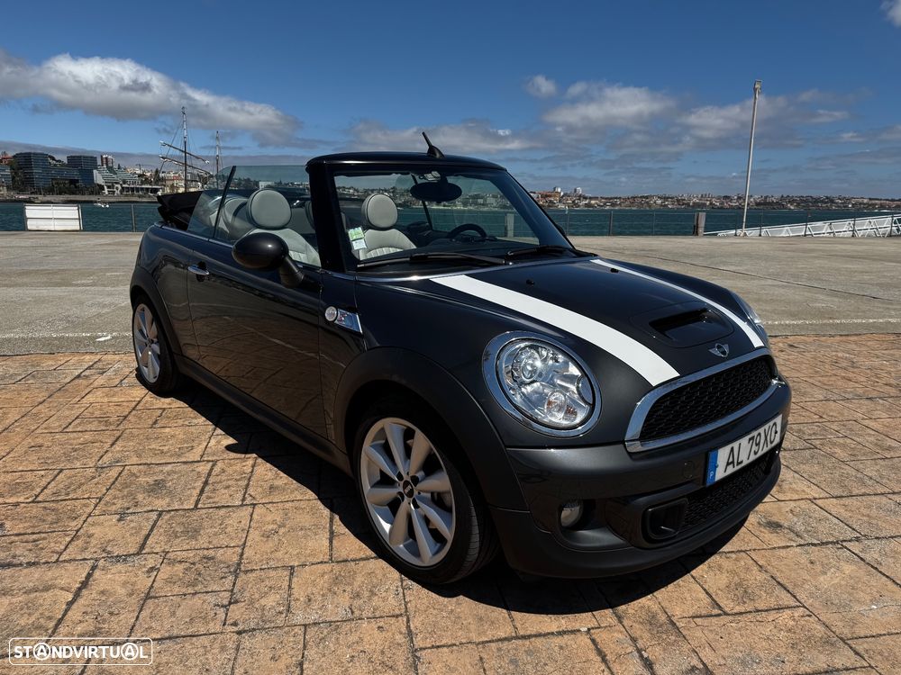 MINI Cabrio Cooper S - 8
