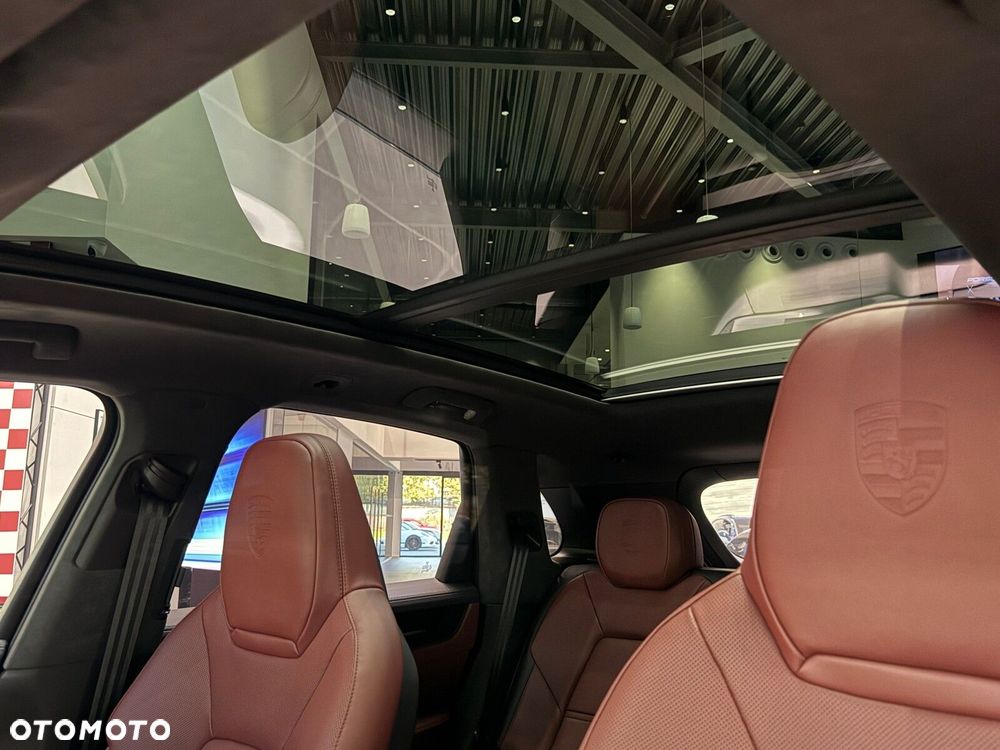 Porsche Cayenne - 17