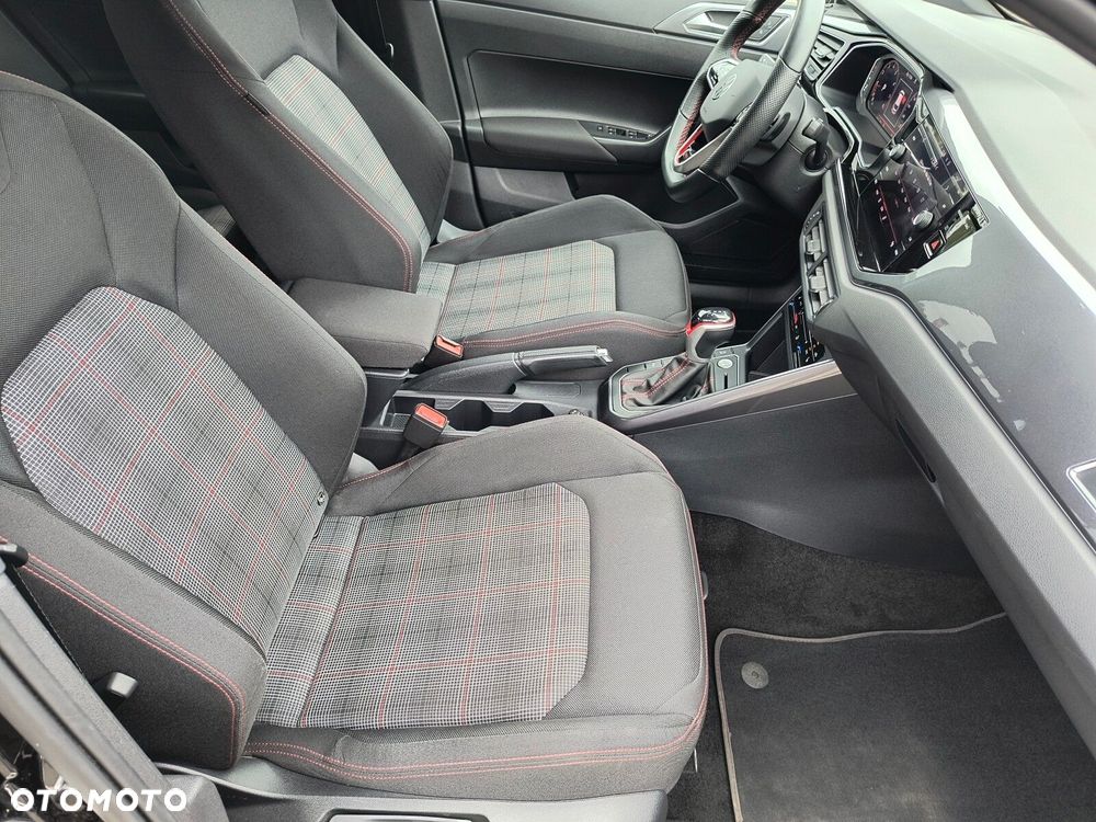 Volkswagen Polo - 21