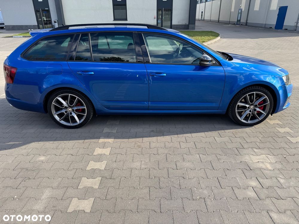 Skoda Octavia 2.0 TSI RS - 10