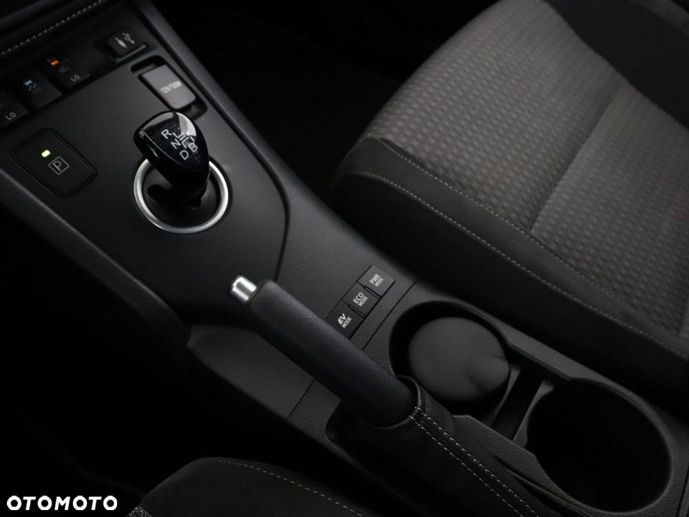 Toyota Auris 1.8 VVT-i Automatik Team Deutschland - 29