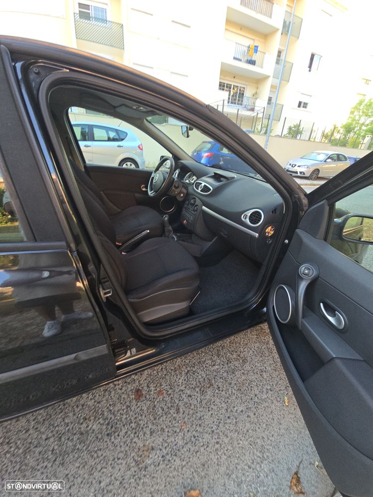 Renault Clio 1.2 16V Dynamique S - 19