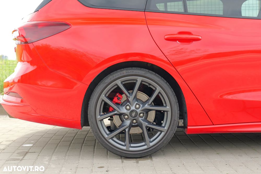 Ford Focus - 11