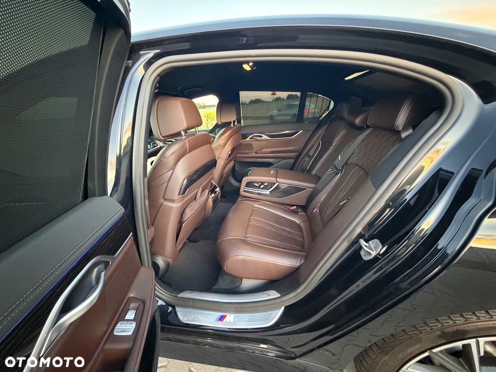BMW Seria 7 - 23