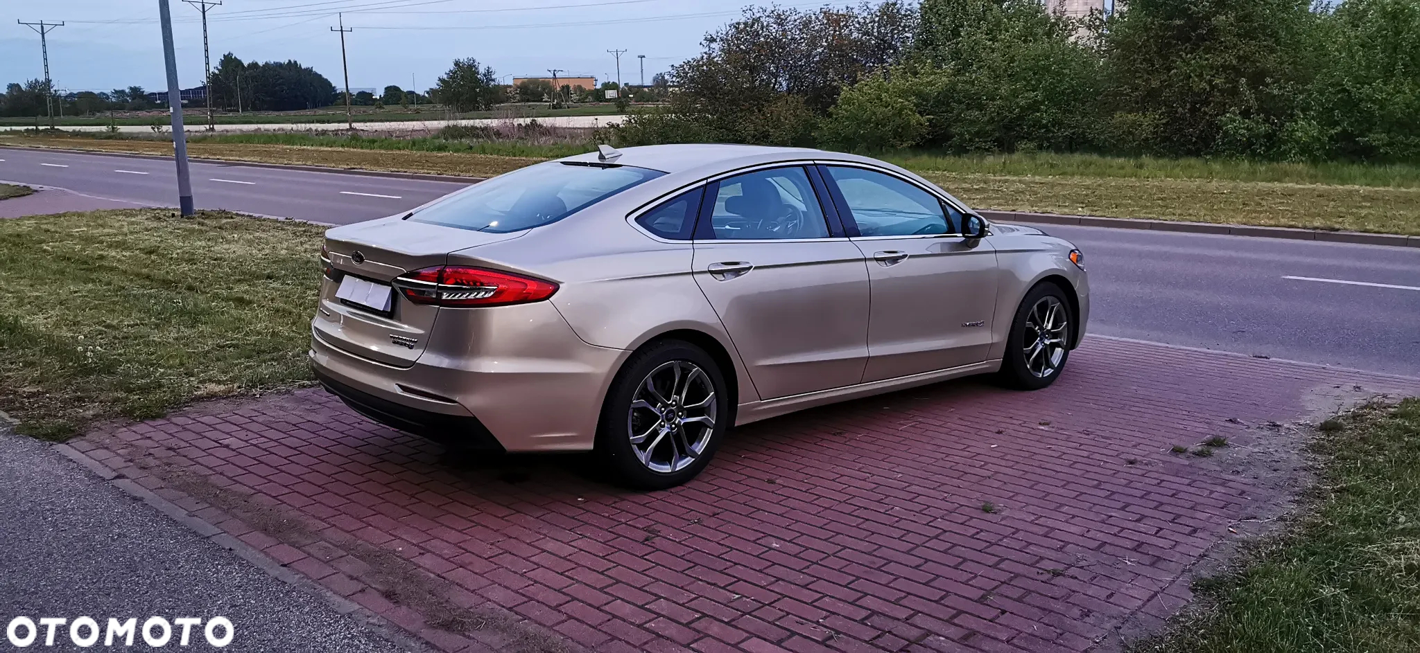 Ford Mondeo 2.0 Hybrid Titanium - 31