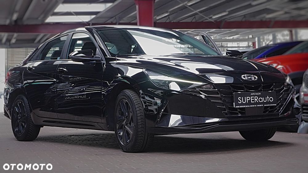 Hyundai Elantra 1.6 Smart CVT - 2