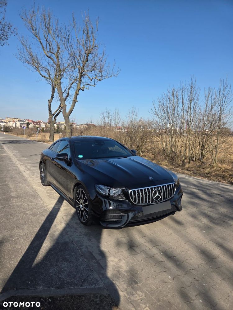 Mercedes-Benz Klasa E 400 4-Matic 9G-TRONIC - 8
