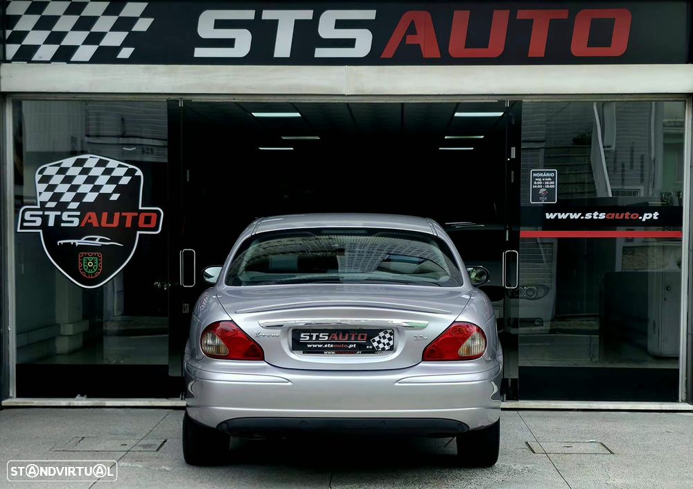 Jaguar X-Type 2.2 D Classic - 15