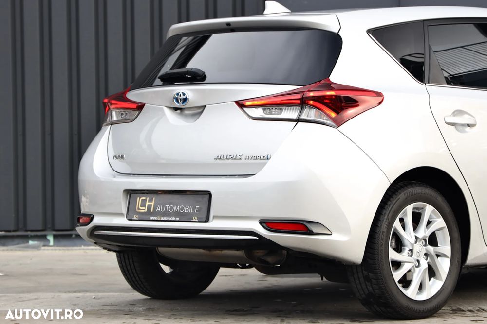 Toyota Auris 1.8 L VVT-i Hybrid Sol - 10