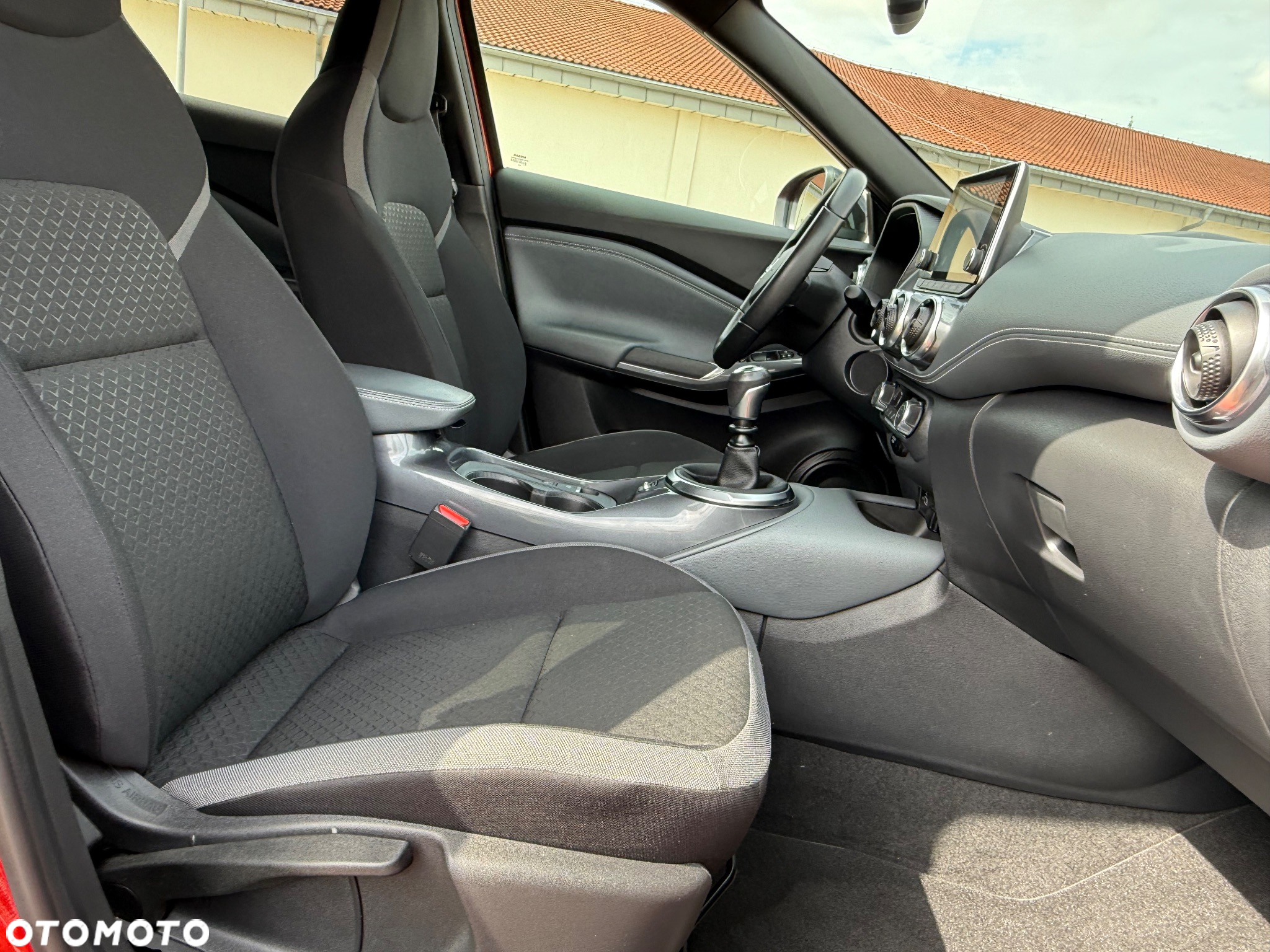 Nissan Juke 1.0 DIG-T N-Connecta - 20