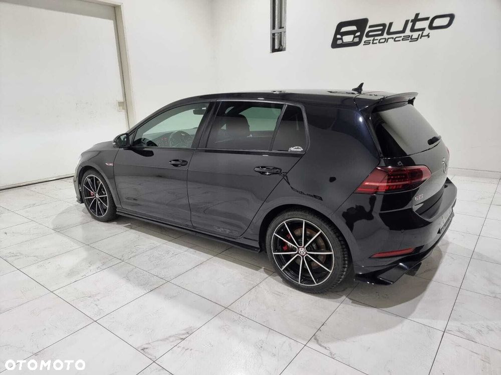 Volkswagen Golf - 4