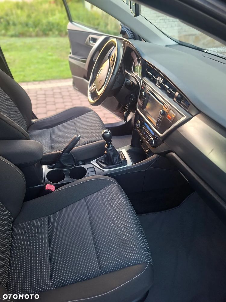 Toyota Auris 1.6 Edition - 13