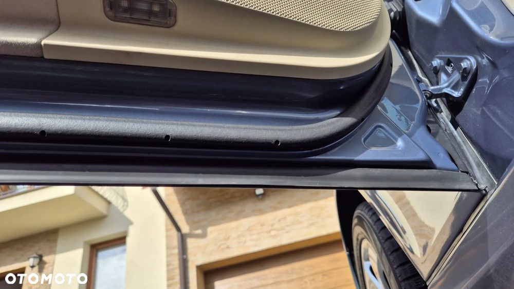 Mercedes-Benz Klasa E - 36