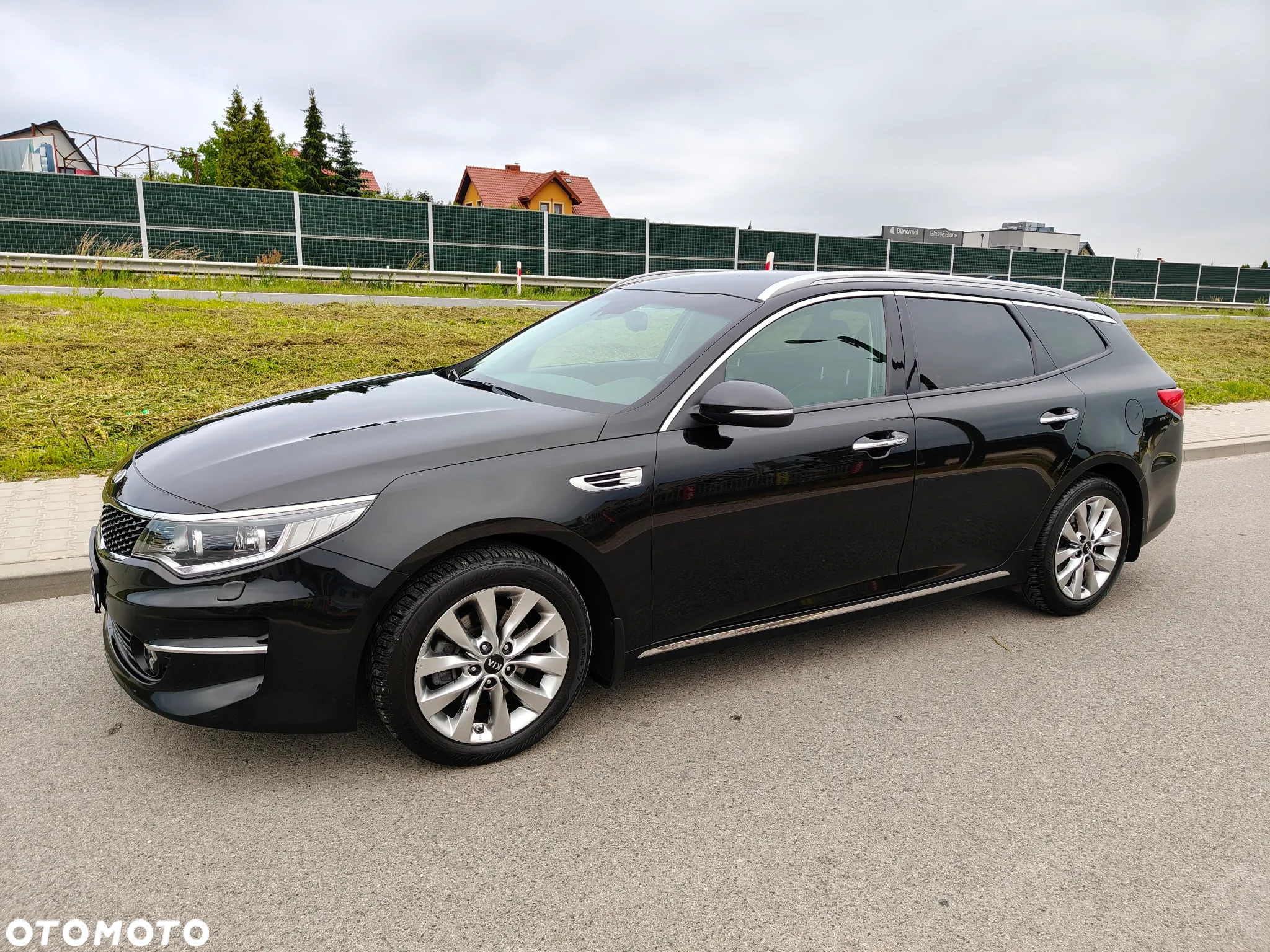 Kia Optima 1.7 CRDI XL DCT - 4