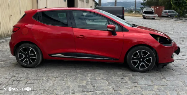 Renault Clio IV 1.5DCI Ano 2014 Para Peças - 4