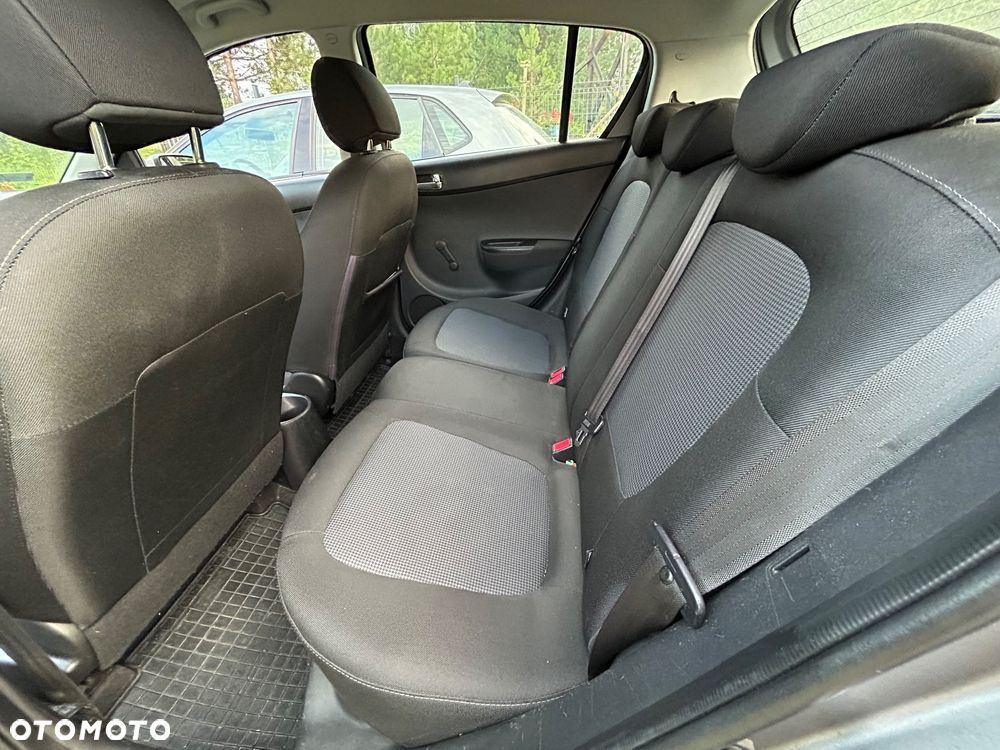 Hyundai i20 1.1 CRDi Comfort - 10