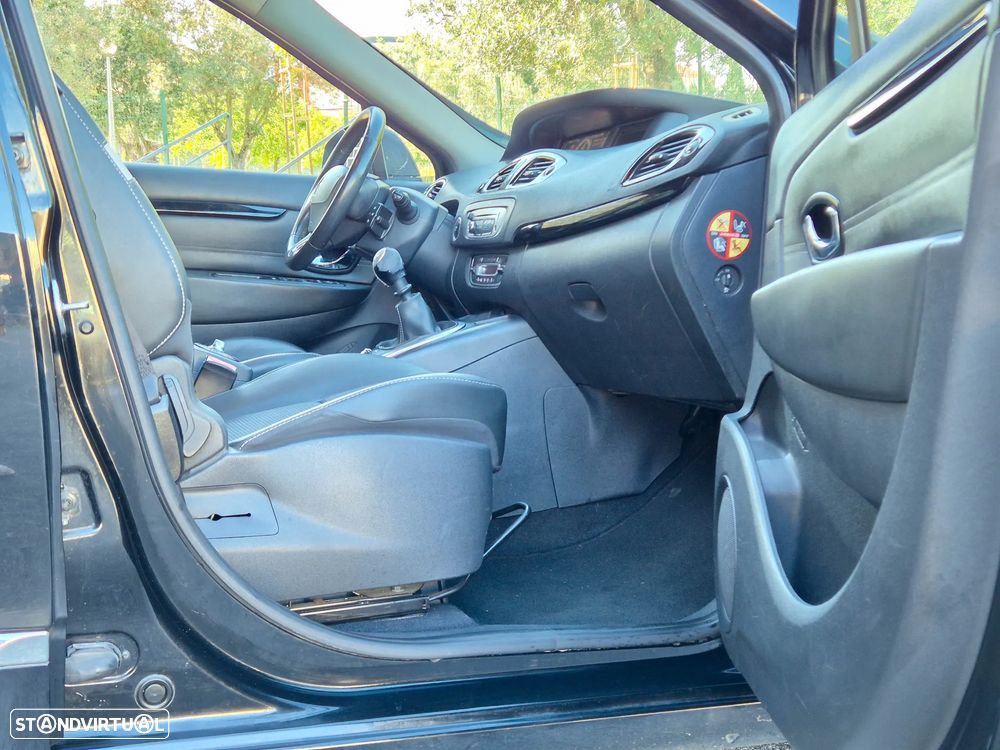Renault Scénic 1.6 dCi Expression SS - 23