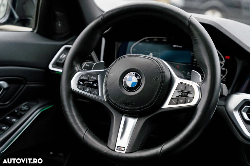 BMW Seria 3 330e Aut. M Sport - 24